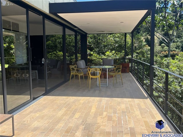 Casa de 3 alcobas en venta en El Carmen, El Retiro · foto 11 de 16