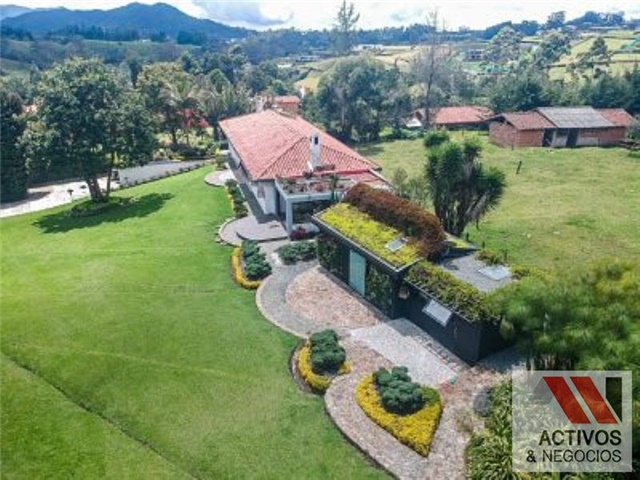 Casa de 2 alcobas en venta en Las Palmas, Envigado · foto 3 de 24