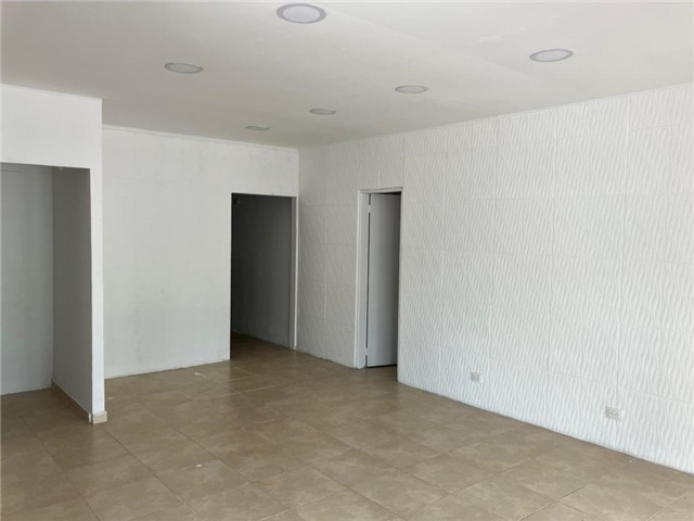 Local en Arriendo - Vista 2