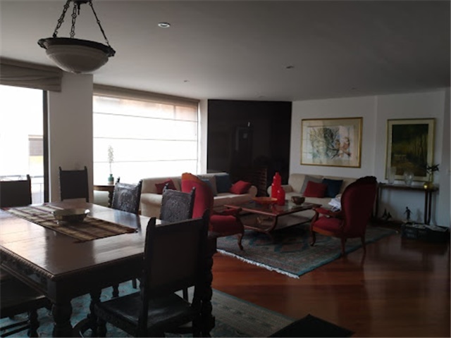 Apartamento en venta en Santa Barbara, Bogotá, 168 m² · foto 5 de 13