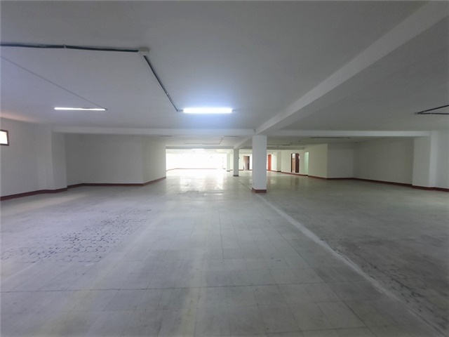 Local en Arriendo - Vista 2