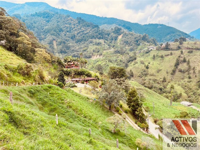 Casa de 3 alcobas en venta en San Antonio De Prado, Medellín · foto 3 de 24