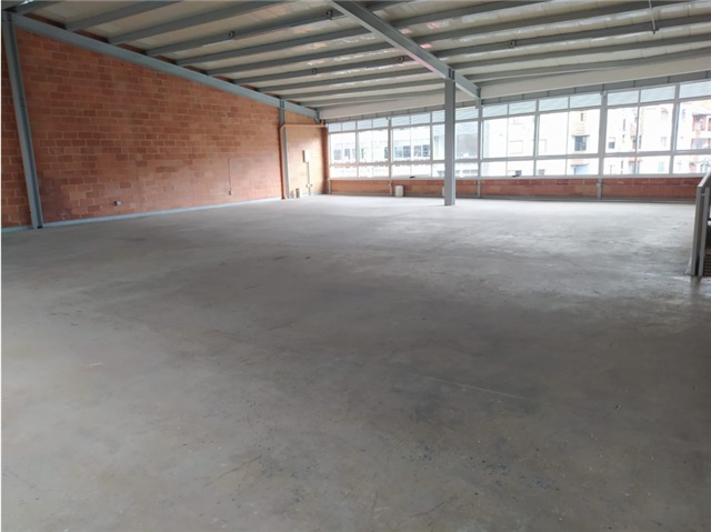 Local en arriendo en La Castellana, Medellín, 290 m² · foto 12 de 12