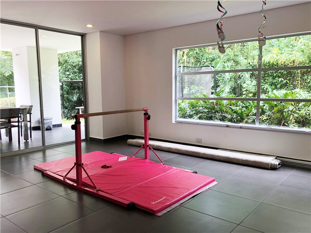 Casa de 4 alcobas en arriendo en Los Balsos No.2, Medellín, 825 m² · foto 11 de 20