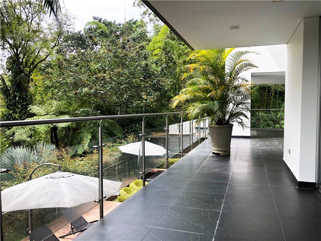 Casa de 4 alcobas en arriendo en Los Balsos No.2, Medellín, 825 m² · foto 18 de 20