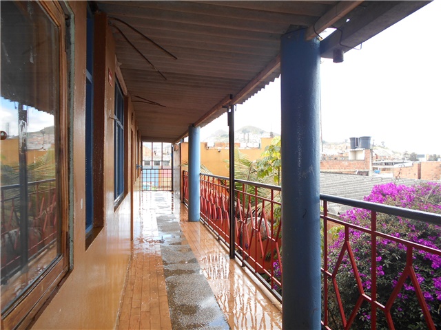 Edificio en venta en Parque Campestre, Soacha, 928 m² · foto 9 de 12
