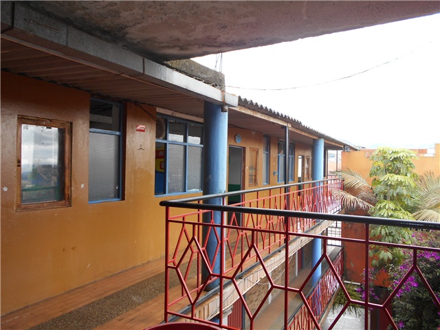 Edificio en venta en Parque Campestre, Soacha, 928 m² · foto 10 de 12