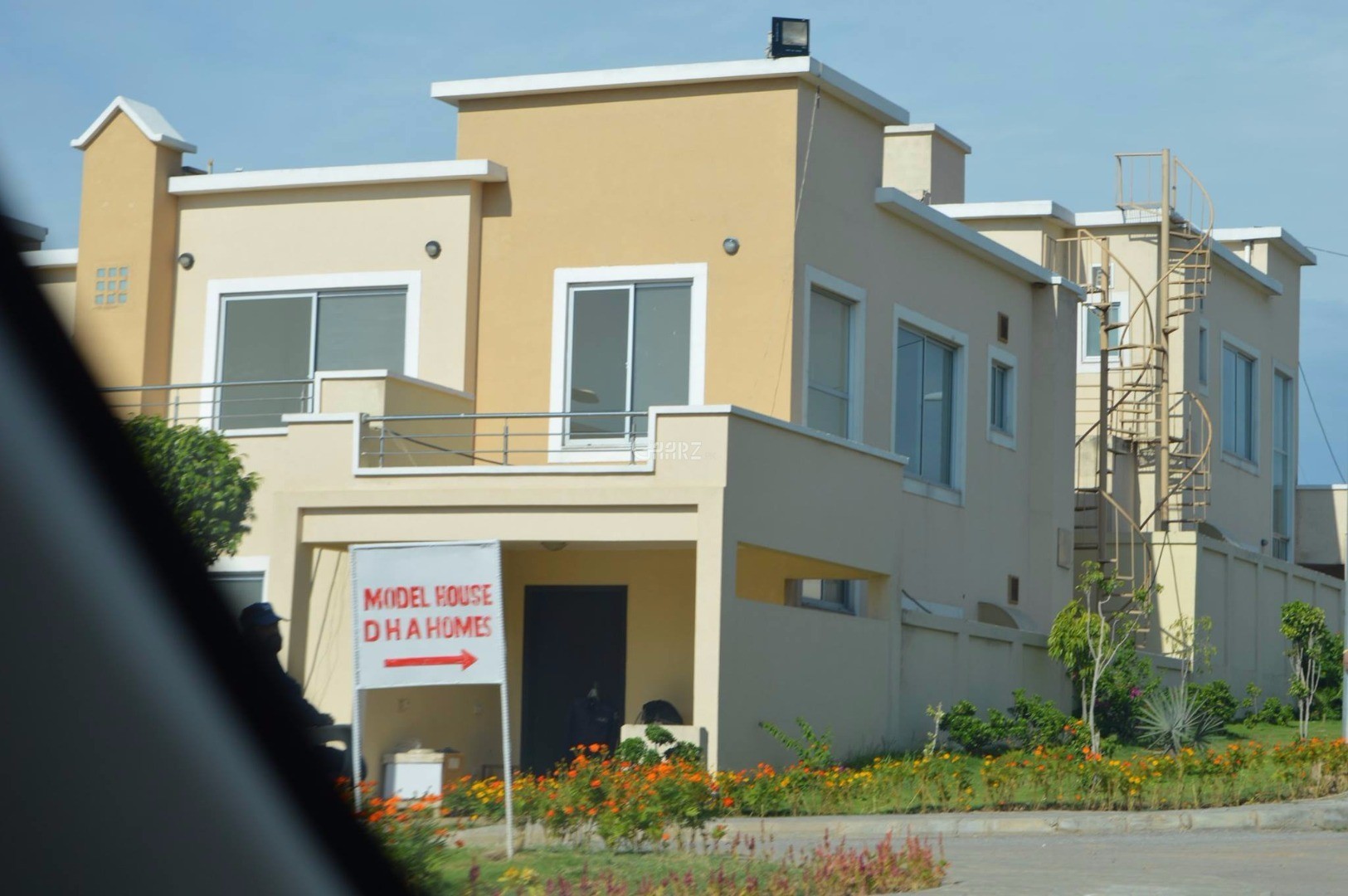 Buy Sell Rent Homes & Properties In Pakistan AARZ.PK