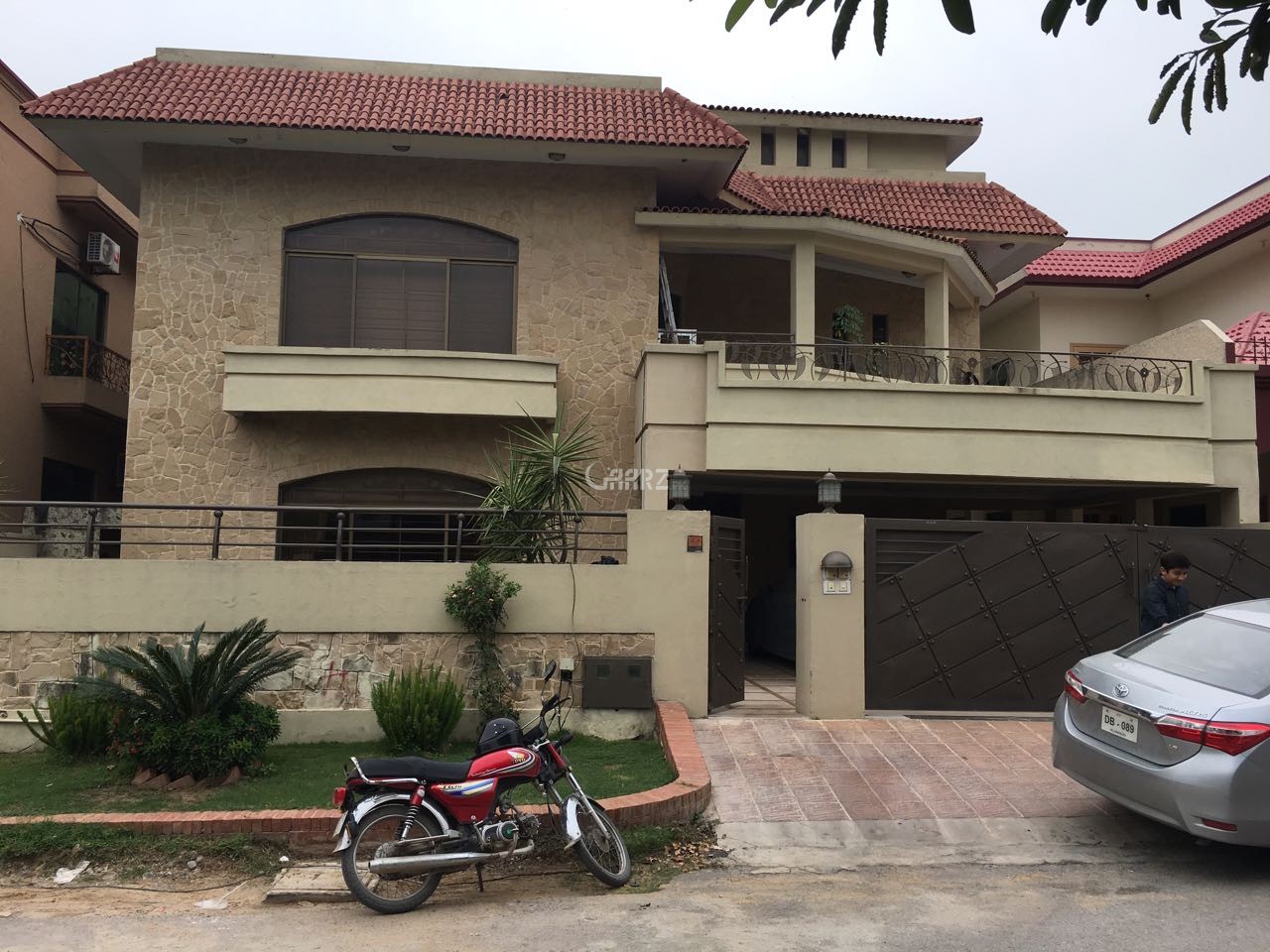 1 Kanal House for Sale in Lahore Model Town Block K