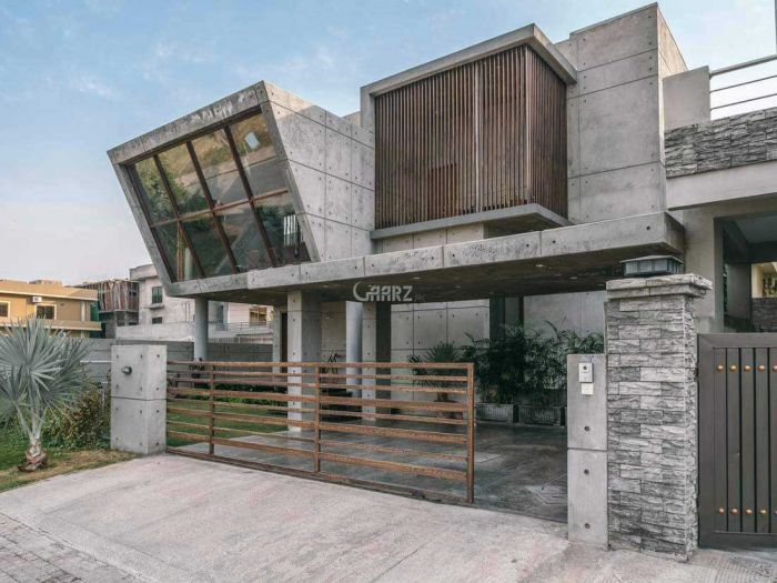 10 Marla House for Sale in Lahore Faisal Town