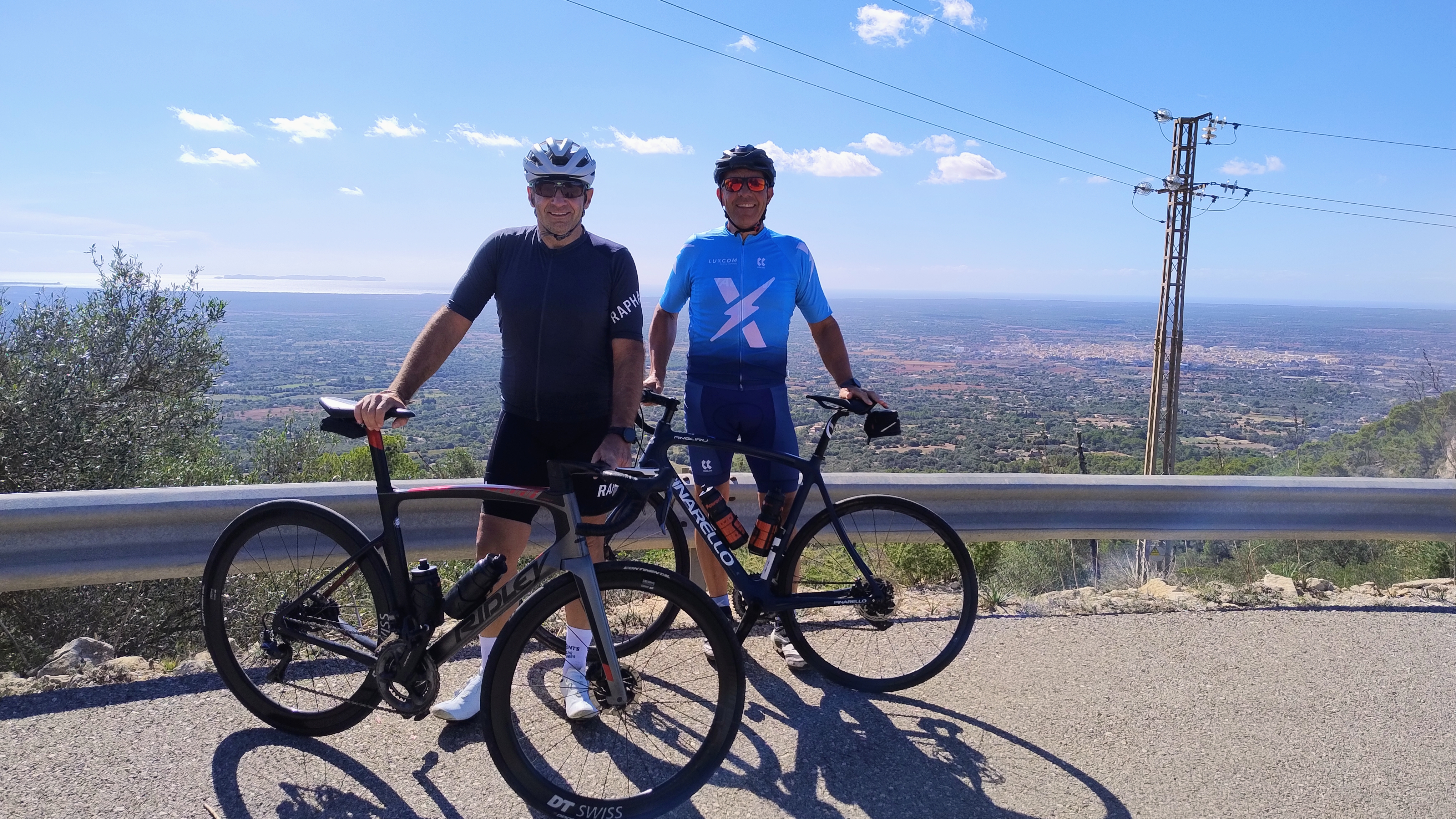 Sa Pobla-Sencelles-Algaida-
Randa-Montuiri-Sineu-Muro

Wenn die Straße durch das Schilf morgen immer noch gesperrt ist werde ich Alternativ nach Petra fahren und über Muro zurück : Foto 2 von 2 der Tour