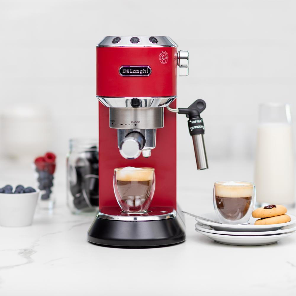 Cafetera Espresso Dedica Style DeLonghi Acero