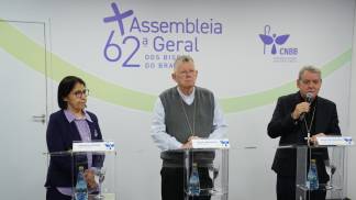 Ir Maria do Desterro, dom Jaime Spengler e Dom Wellington 