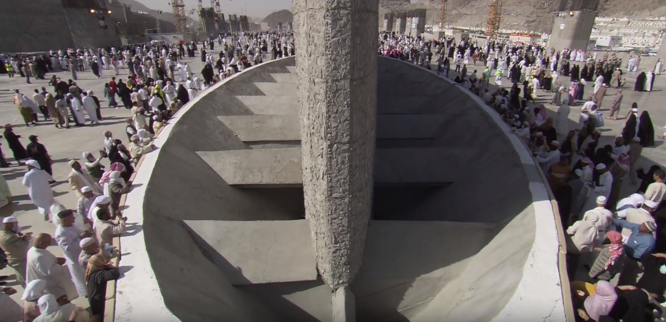 How Mecca's Jamarat Bridge was Engineered for Increased Crowd Safety