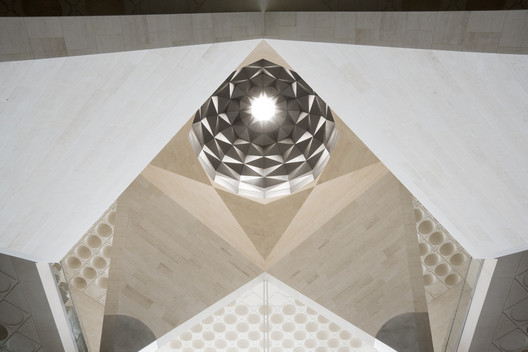 Atrium with dome at Museum of Islamic Art, Doha / Qatar. Architecture: Pei Partnership Architects. Image © Museum of Islamic Art