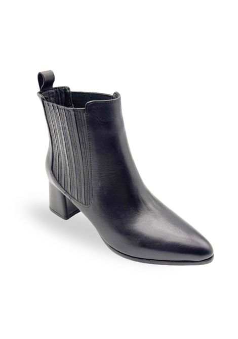  ALBANO | 623VITELLO NERO