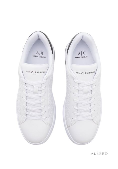 SNEAKERS CON LOGO AX ARMANI EXCHANGE | Sneakers | XM000140AF11916M0028OPTICWHITEBLACK
