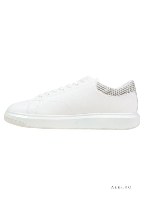 SNEAKERS CON LOGO AX ARMANI EXCHANGE | Sneakers | XM001964AF19403MZ751OFFWHITECREAMGUNM