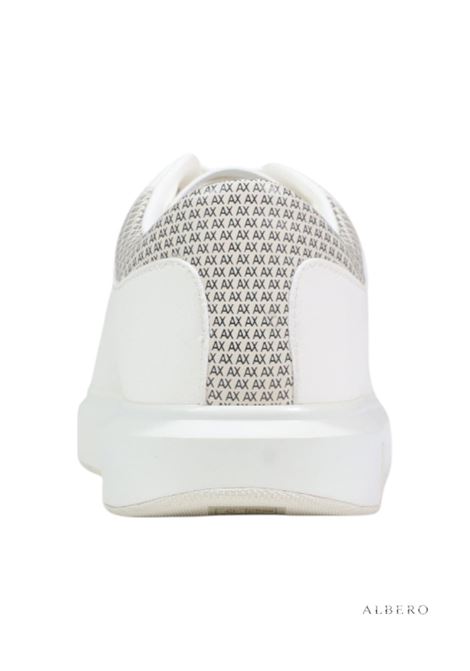 SNEAKERS CON LOGO AX ARMANI EXCHANGE | Sneakers | XM001964AF19403MZ751OFFWHITECREAMGUNM