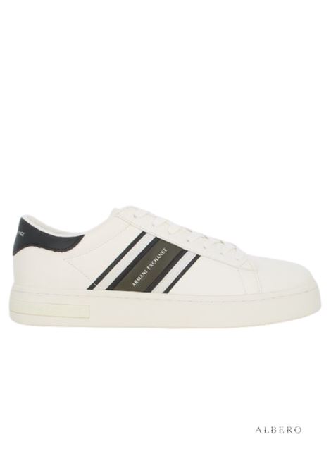 SNEAKERS CON LOGO AX ARMANI EXCHANGE | Sneakers | XM002198AF21421MZ439OFFWHITEMUSK