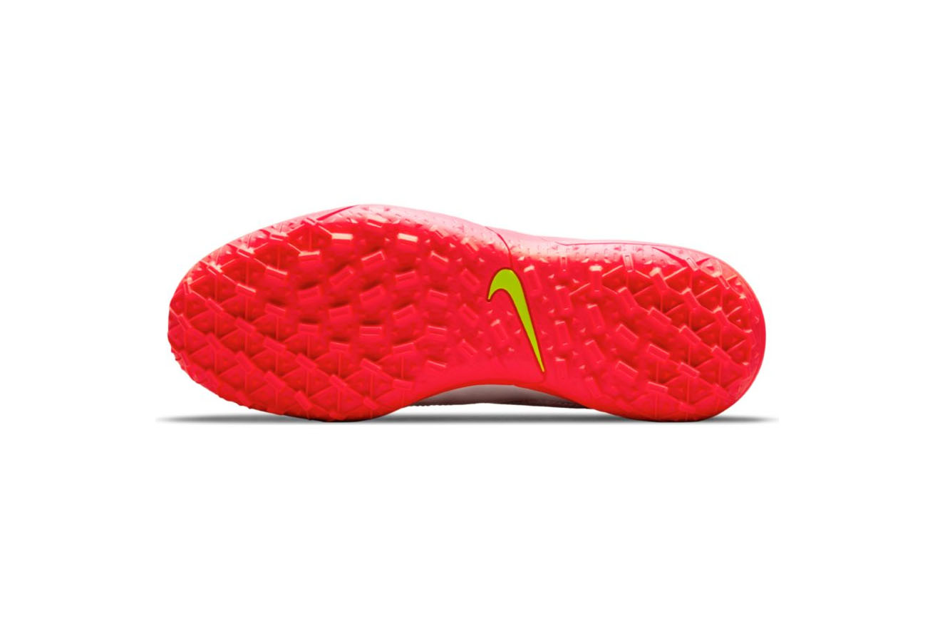 nike performance tiempo