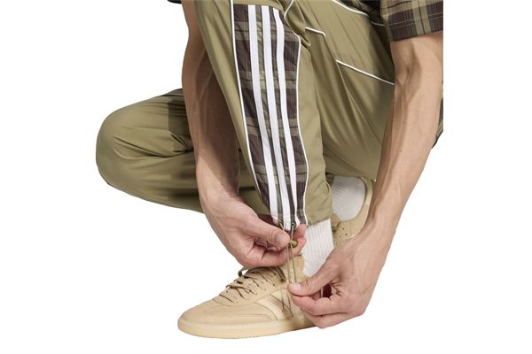 Pantaloni Adidas Graphic Tartan ADIDAS ORIGINALS | Pantaloni | JV7732-