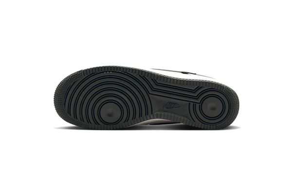 Nike Air Force 1 '07 LV8 NIKE | Sneakers | IM6001121