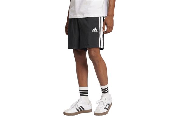 Pantaloncini Adidas Essentials 3-Stripes Chelsea ADIDAS | Pantaloncini | JW1911-