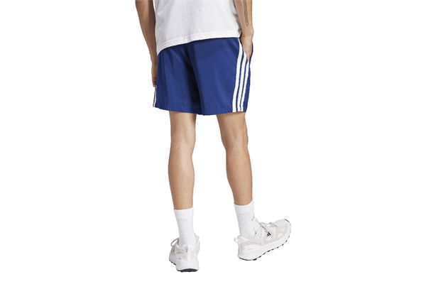 Pantaloncini Adidas Essenziali Chelsea a 3 strisce ADIDAS | Pantaloncini | JW1914-