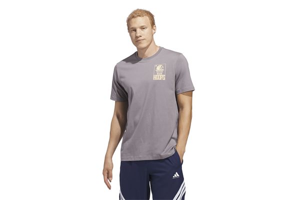 T-shirt Adidas grafica World Wide Hoops ADIDAS | Maglie | JZ7528-