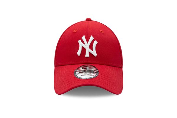 Cappello New Era 9FORTY Regolabile New York Yankees Essential NEW ERA | Cappelli | 10531938SCARLET/WHITE