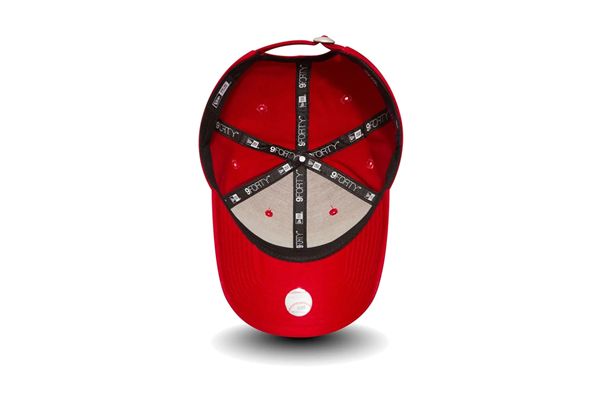 Cappello New Era 9FORTY Regolabile New York Yankees Essential NEW ERA | Cappelli | 10531938SCARLET/WHITE