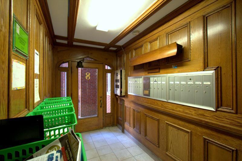 apartment picture