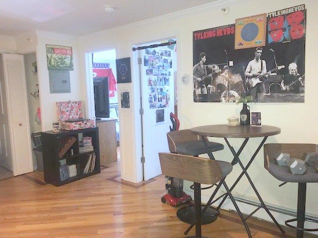 apartment picture