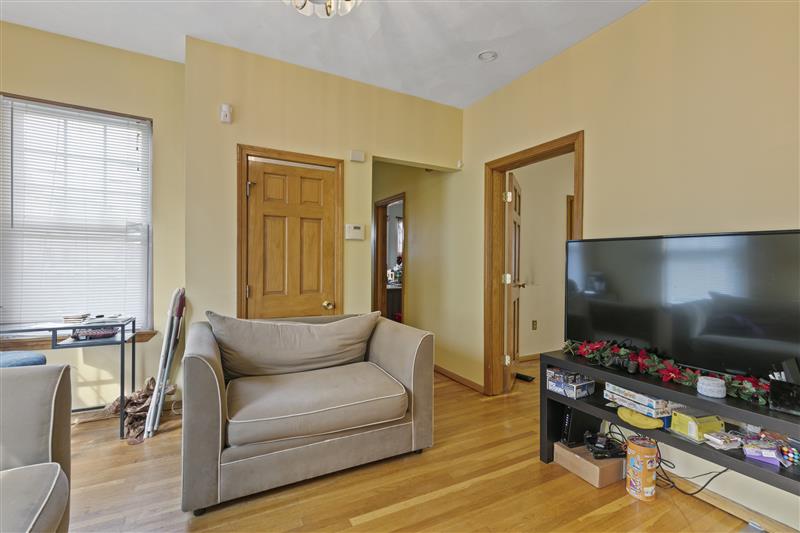 apartment picture