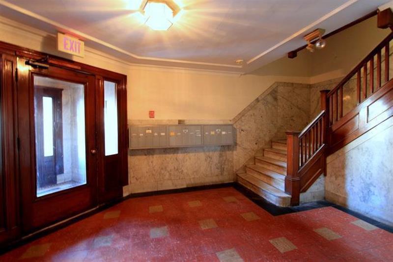 apartment picture