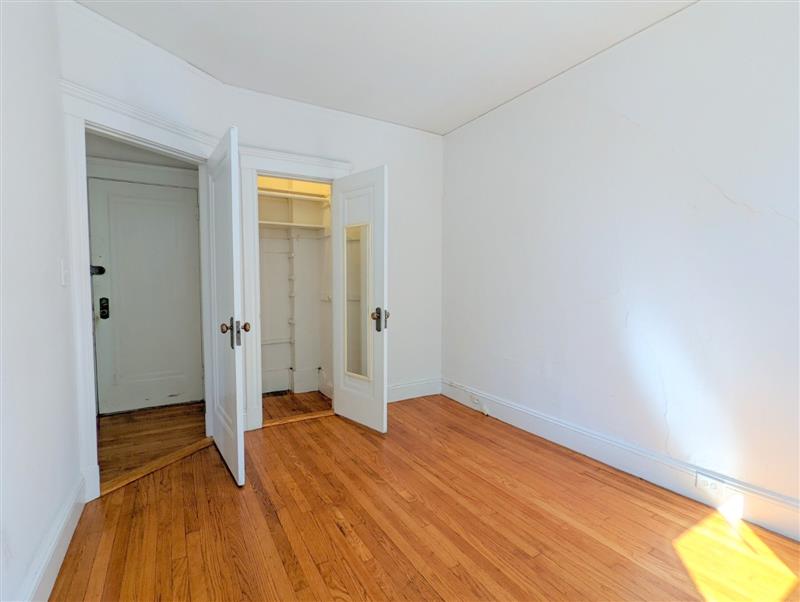 apartment picture