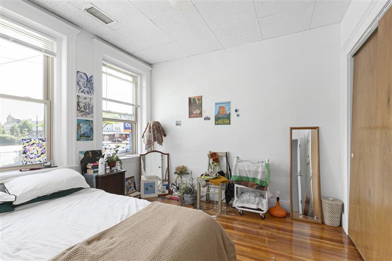 apartment picture