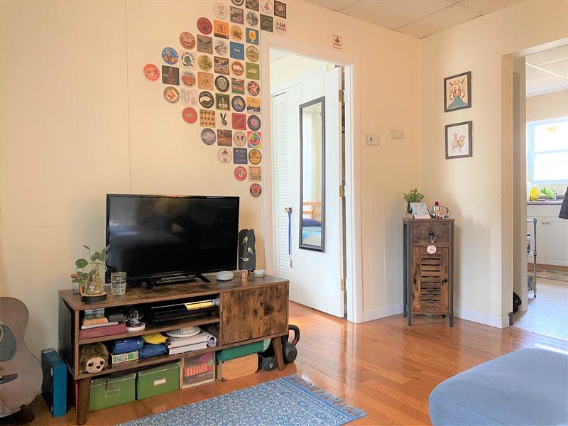 apartment picture