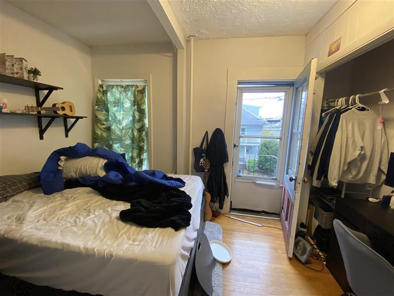 apartment picture