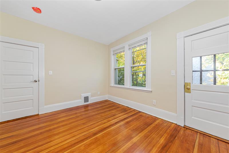 apartment picture