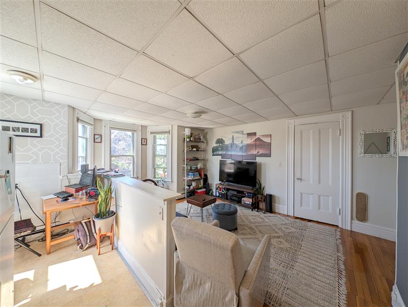 apartment picture