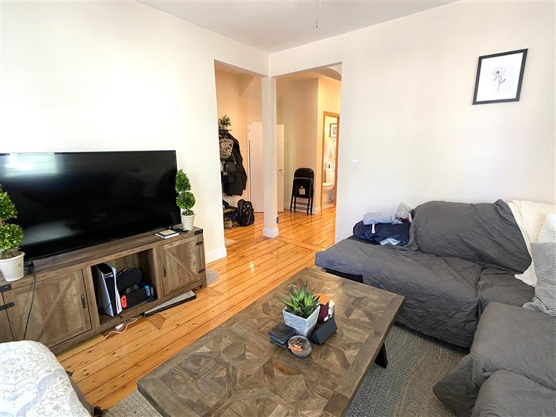 apartment picture