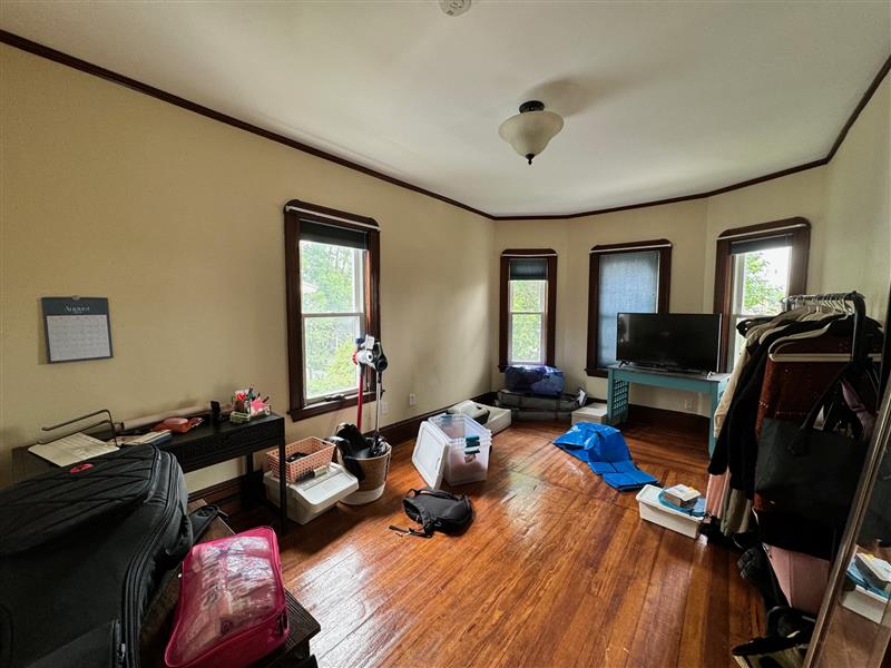 apartment picture