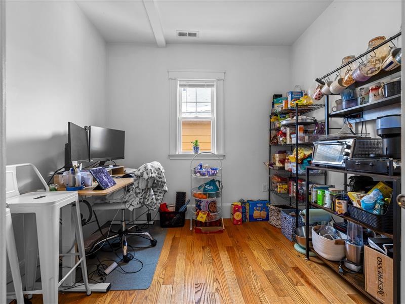 apartment picture
