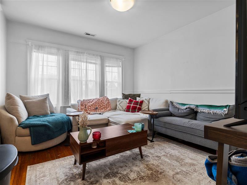 apartment picture