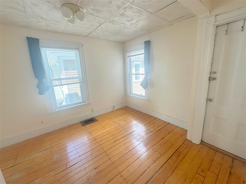 apartment picture