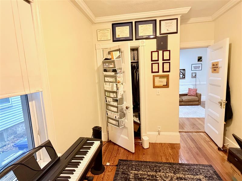 apartment picture