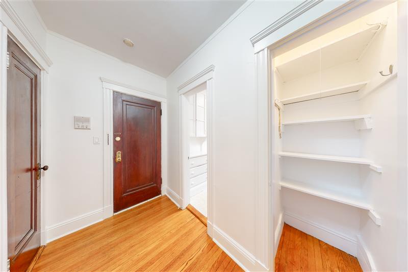apartment picture