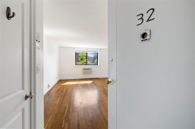 apartment picture